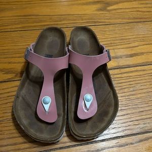 Birkenstock thong, shiny, light pink size 8